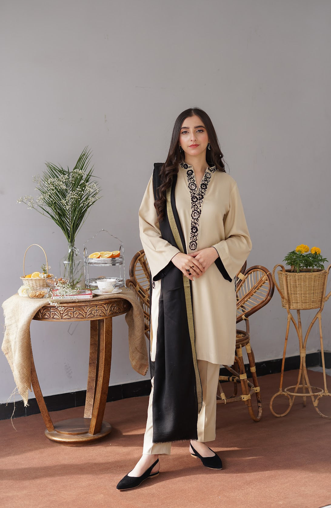 Embroidered Mareena EL27-D16